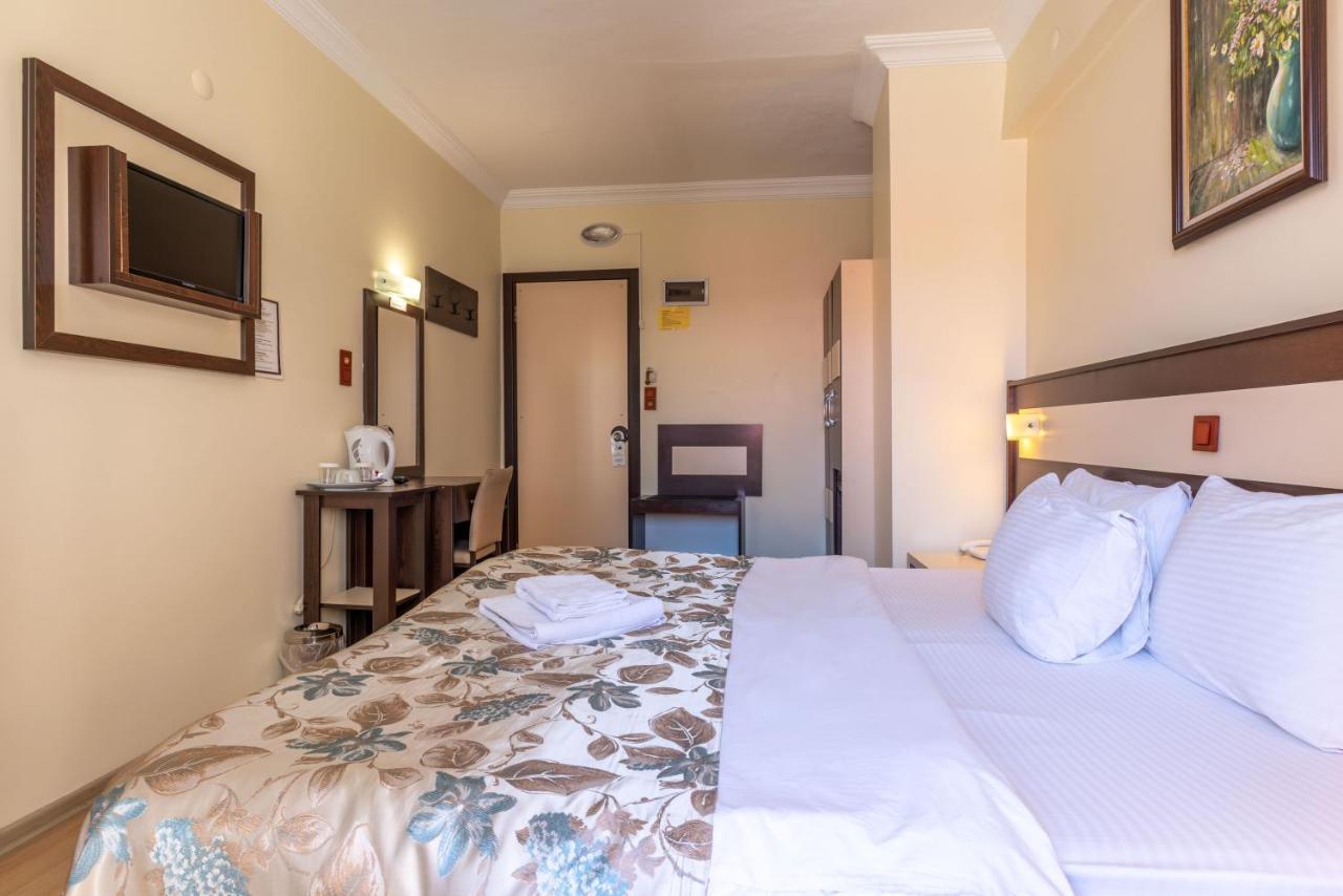Hotel Karacam Фоча Екстериор снимка